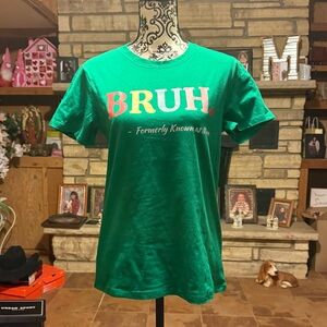 Green Graphic Tee - Short Sleeve
